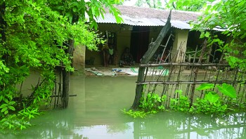 बाढीबाट लिबियामा ४३ हजार विस्थापित