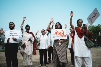 सहकर्मीको हत्यापछि भारतमा चिकित्सकहरूद्वारा कडा कानूनको माग