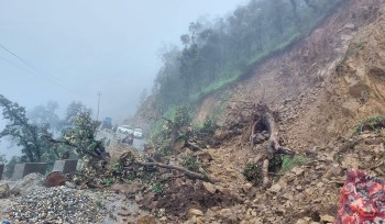 बझाङको टुमेडा पहिरोः चारजनाको मृत्युु, छजनाको जीवितै उद्धार