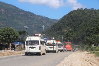 झ्याप्लेमा अवरुद्ध सडक खुल्यो