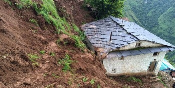 बाढी र पहिरोमा परी पश्चिमी इन्डोनेसियामा १० को मृत्यु १० बेपत्ता