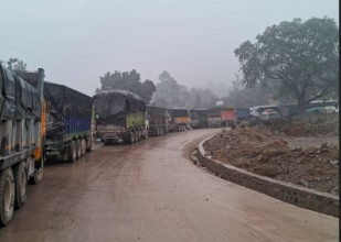 अवरुद्ध पूर्व–पश्चिम राजमार्गको दाउन्ने खण्ड एकतर्फी सञ्चालन