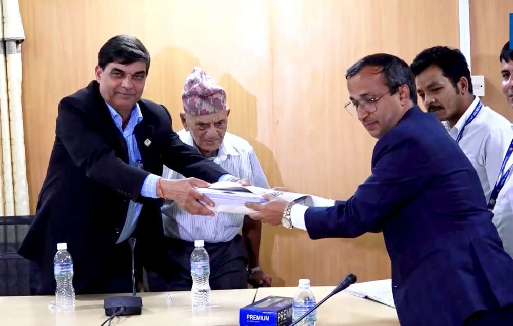 जबराविरुद्ध ३४ बुँदे प्रमाण समितिलाई बुझायाे