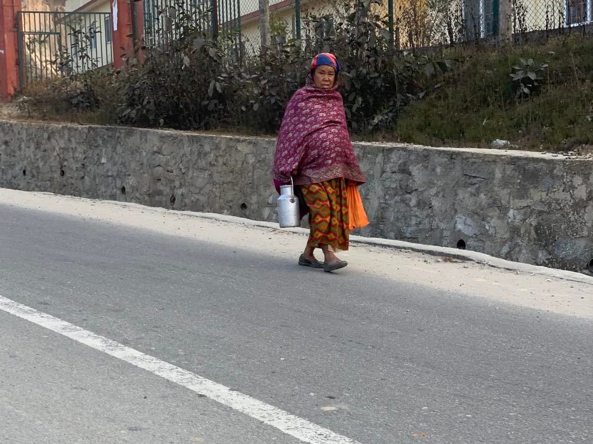 दूधको मूल्य बढाउन किसानको माग