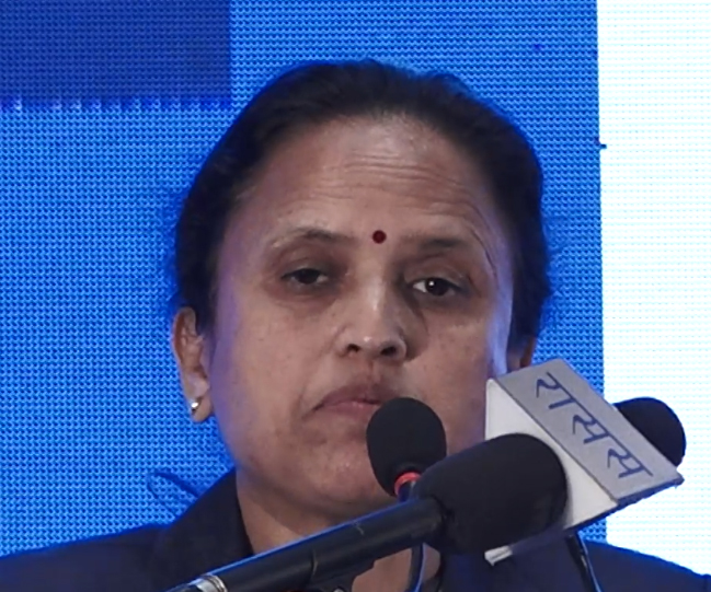 सूचना प्रविधिको माध्यमबाट नयाँ अवसर सिर्जना गर्न सकिन्छ : मन्त्री शर्मा