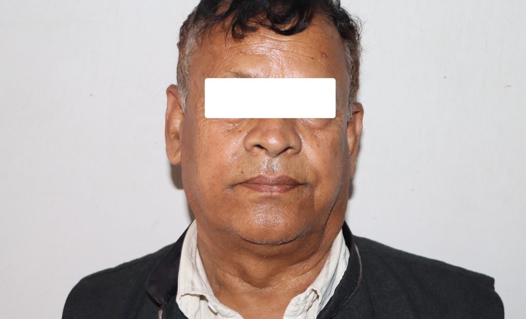 एक सय एकजना ठगि गरेकाे आराेपमा बास्तोला पक्राउ