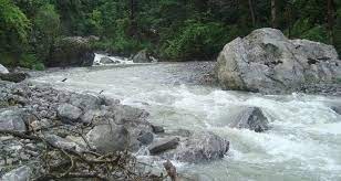पानी चुहिएर बस्ती जोखिममा