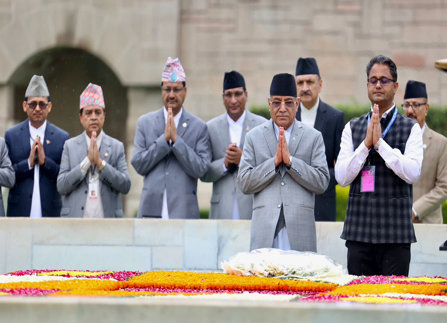 प्रधानमन्त्री दाहाल राजघाटमा, महात्मागान्धीप्रति सम्मान
