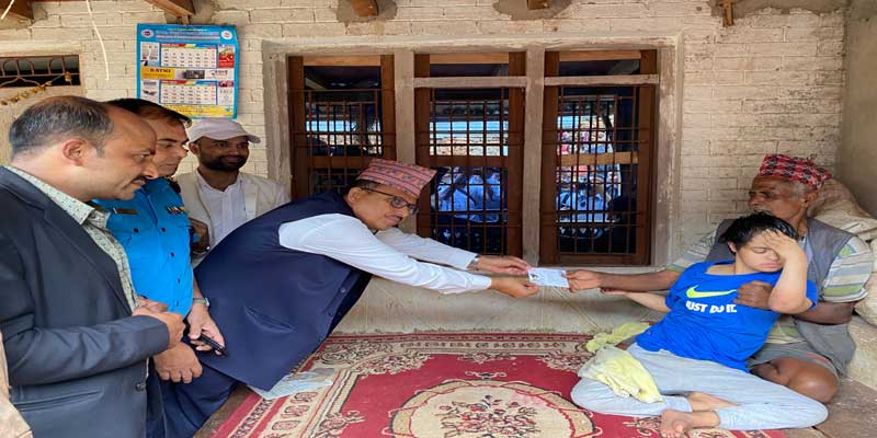 घरमै पाइन् सन्तोषीले  नागरिकता